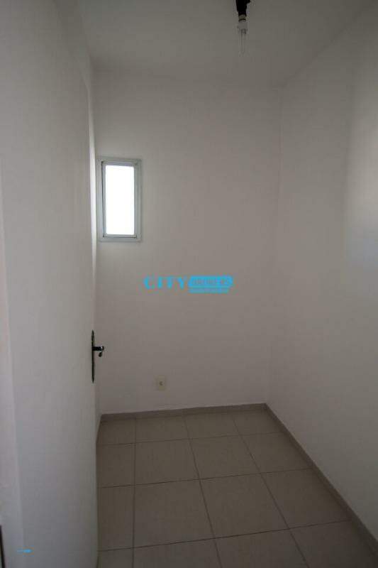 Apartamento à venda com 3 quartos, 107m² - Foto 12