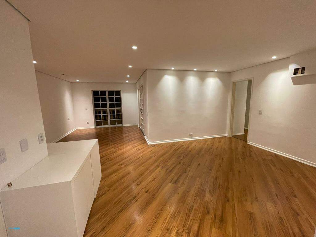 Apartamento à venda com 3 quartos, 126m² - Foto 8