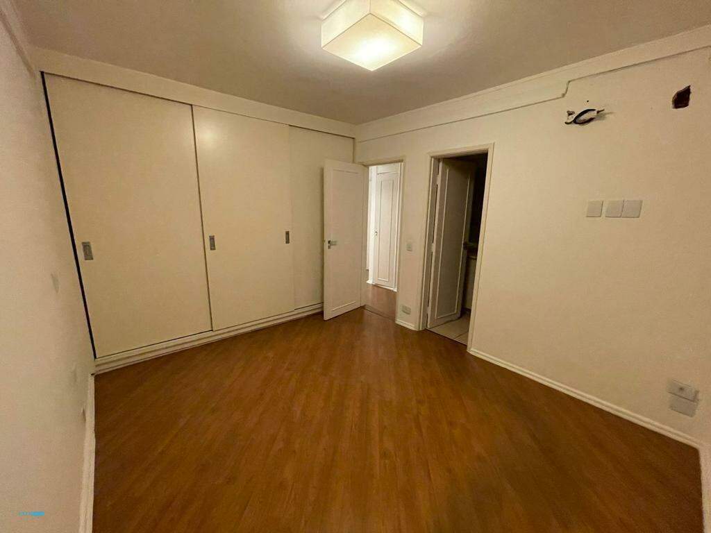 Apartamento à venda com 3 quartos, 126m² - Foto 11