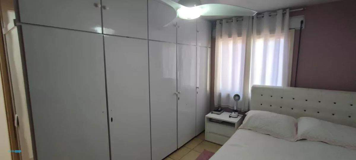 Sobrado à venda com 3 quartos, 235m² - Foto 15