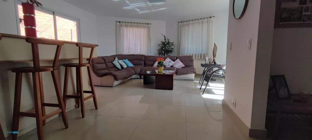 Sobrado à venda com 3 quartos, 235m² - Foto 18