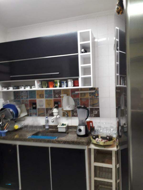 Apartamento à venda com 2 quartos, 75m² - Foto 14