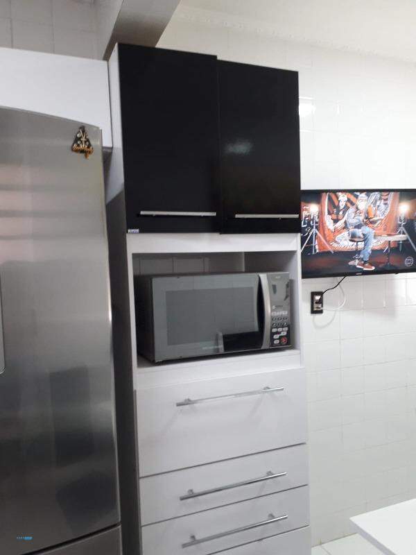 Apartamento à venda com 2 quartos, 75m² - Foto 13