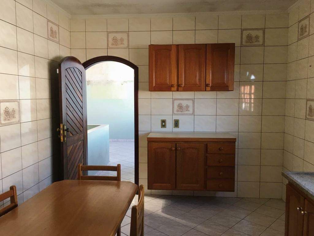 Sobrado à venda com 3 quartos, 250m² - Foto 12