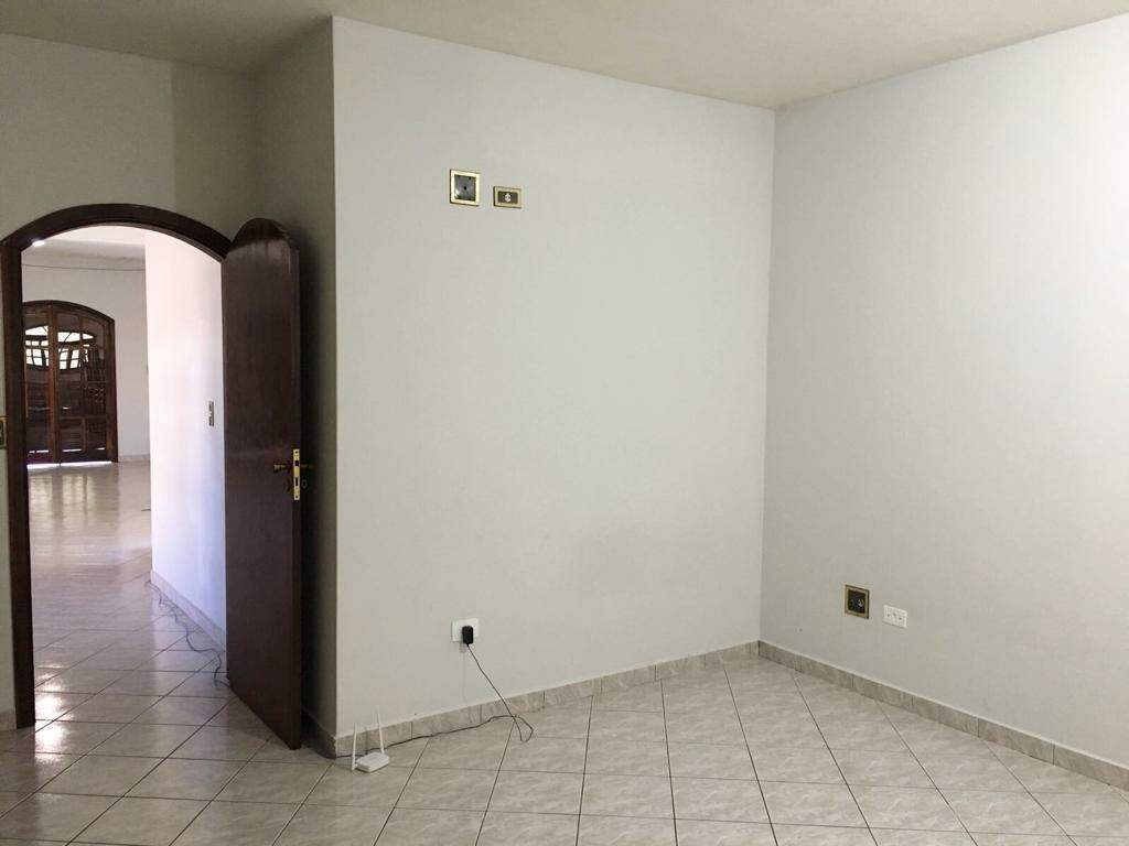 Sobrado à venda com 3 quartos, 250m² - Foto 22