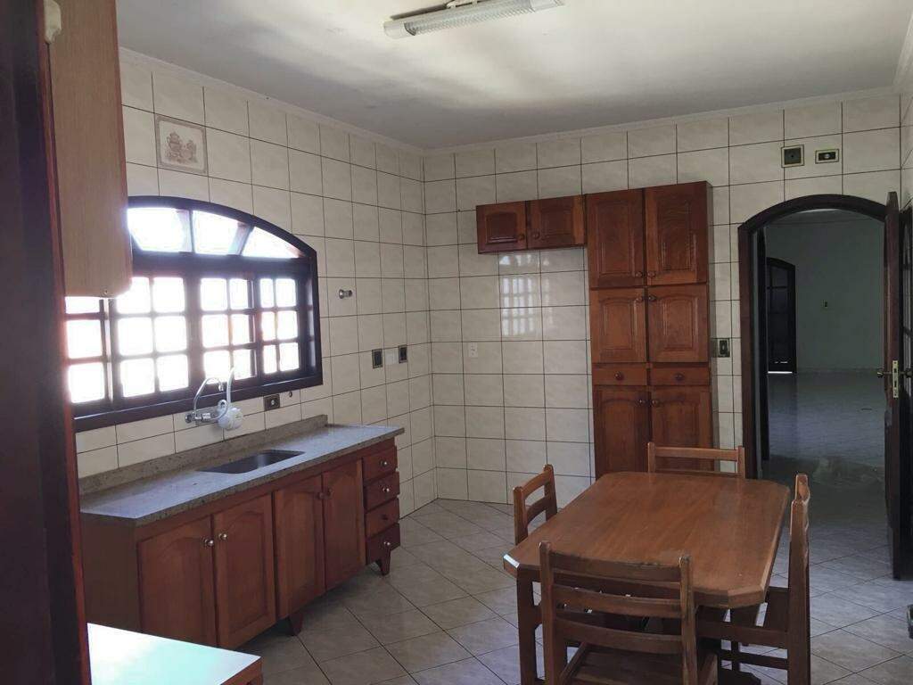 Sobrado à venda com 3 quartos, 250m² - Foto 13