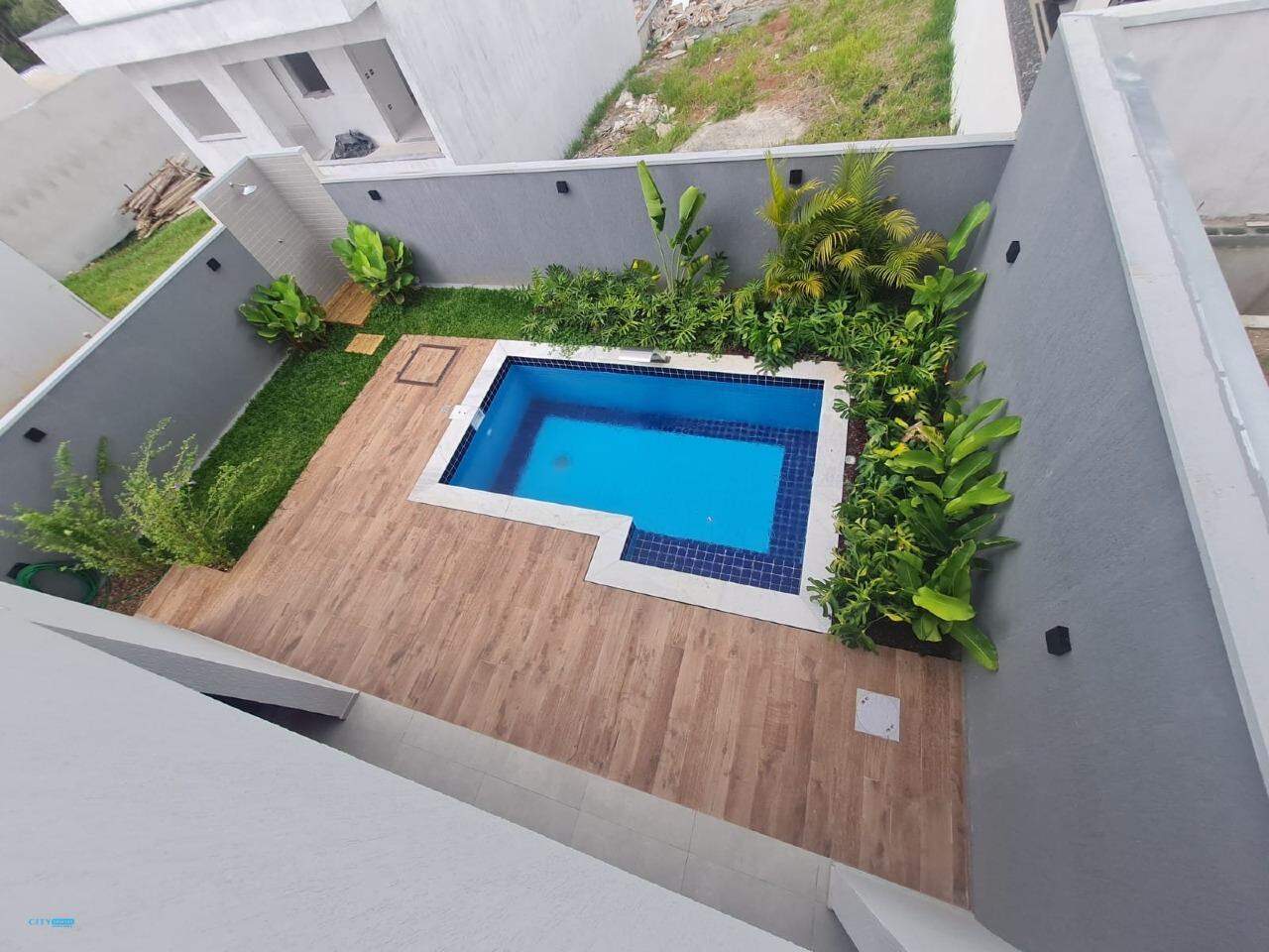 Casa à venda com 3 quartos, 202m² - Foto 25