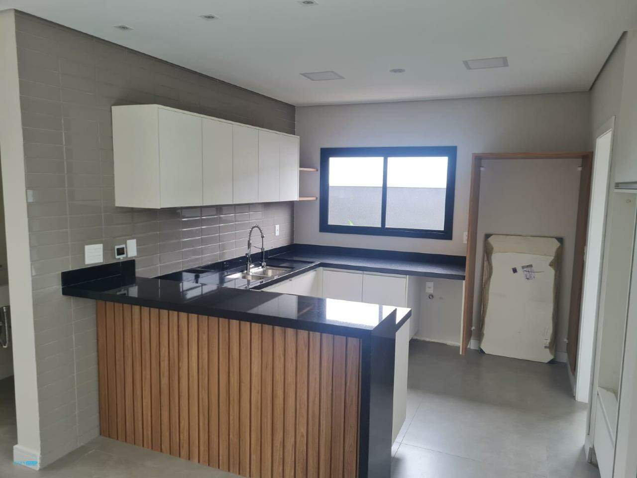 Casa à venda com 3 quartos, 202m² - Foto 12