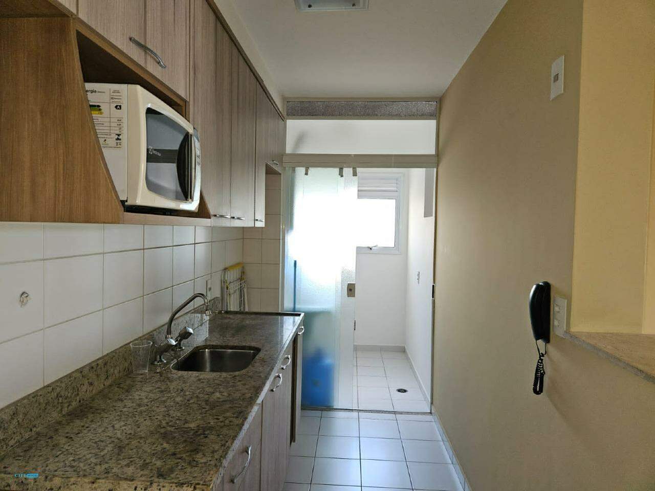 Apartamento para alugar com 2 quartos, 73m² - Foto 6