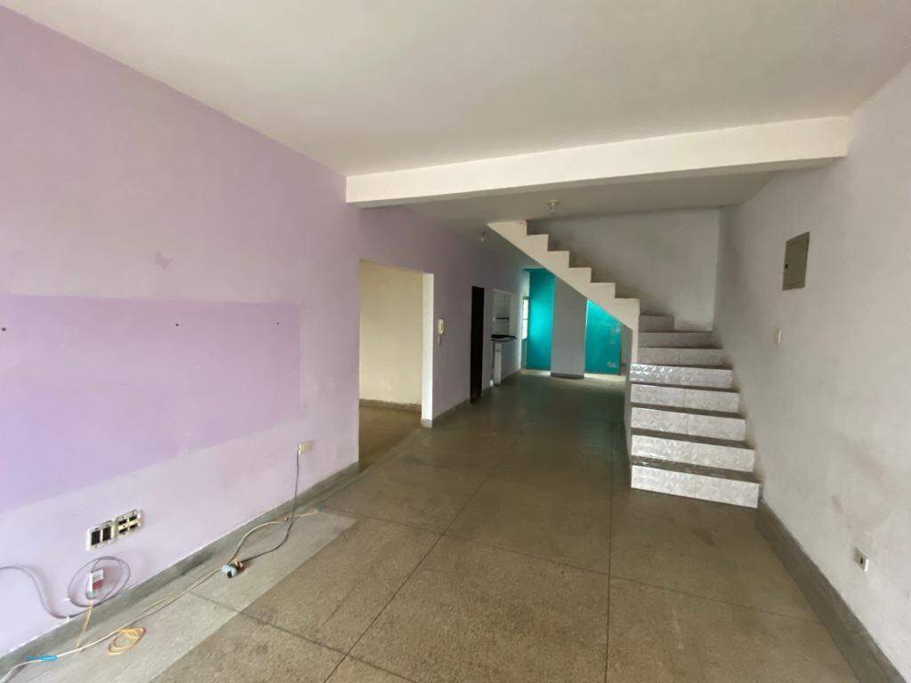 Casa à venda com 4 quartos, 250m² - Foto 20