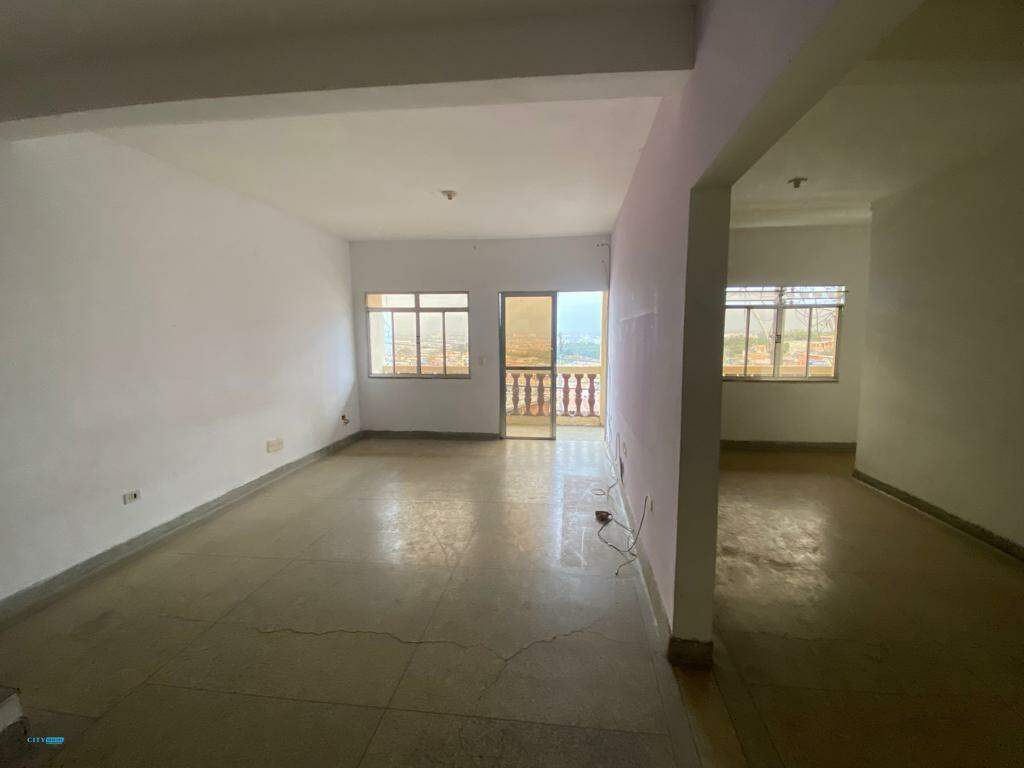 Casa à venda com 4 quartos, 250m² - Foto 15