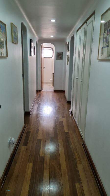 Apartamento à venda com 4 quartos, 195m² - Foto 8