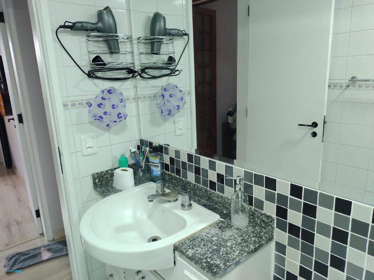 Apartamento à venda com 3 quartos, 76m² - Foto 18