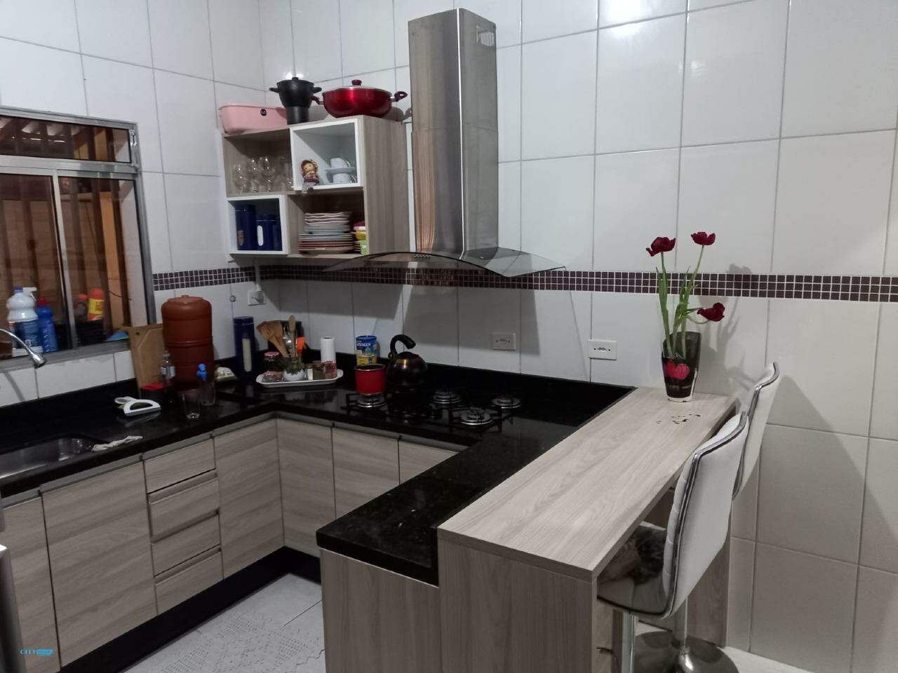 Casa à venda com 2 quartos, 65m² - Foto 3