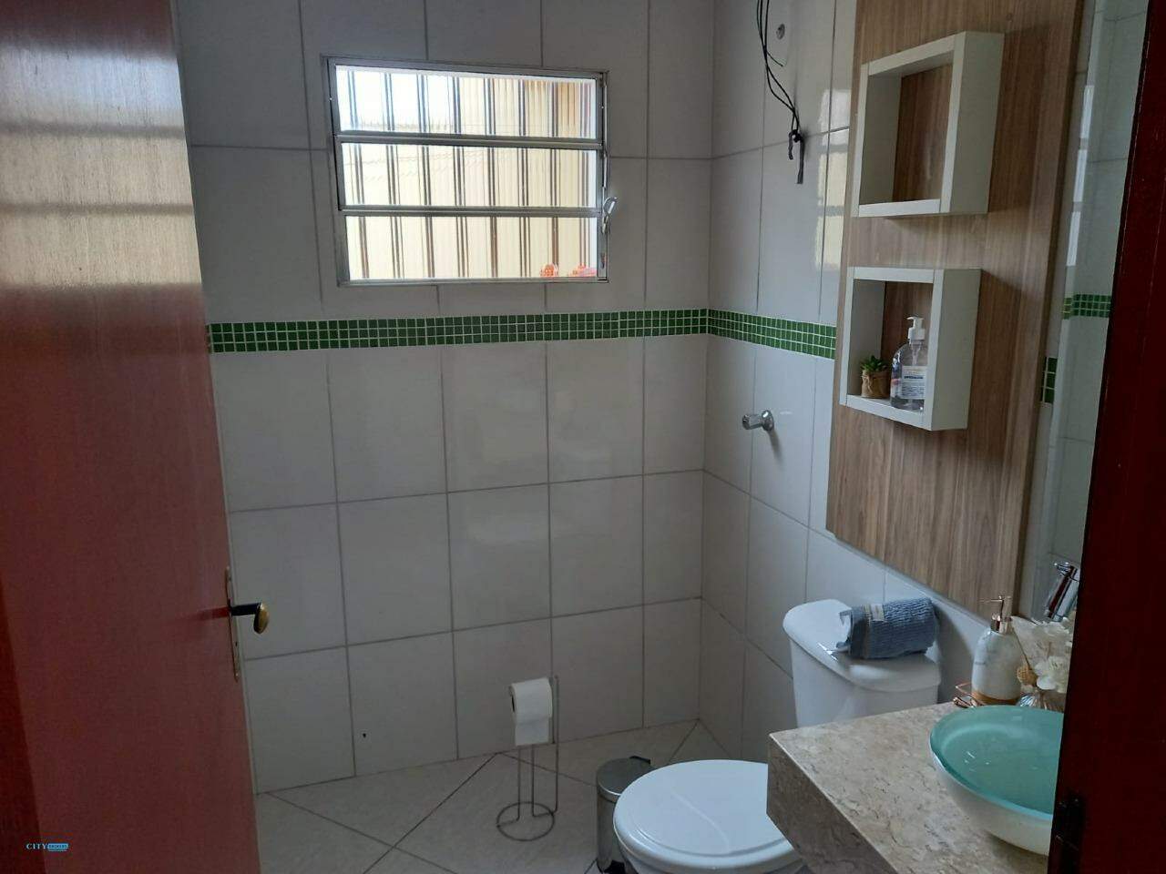 Casa à venda com 2 quartos, 65m² - Foto 10