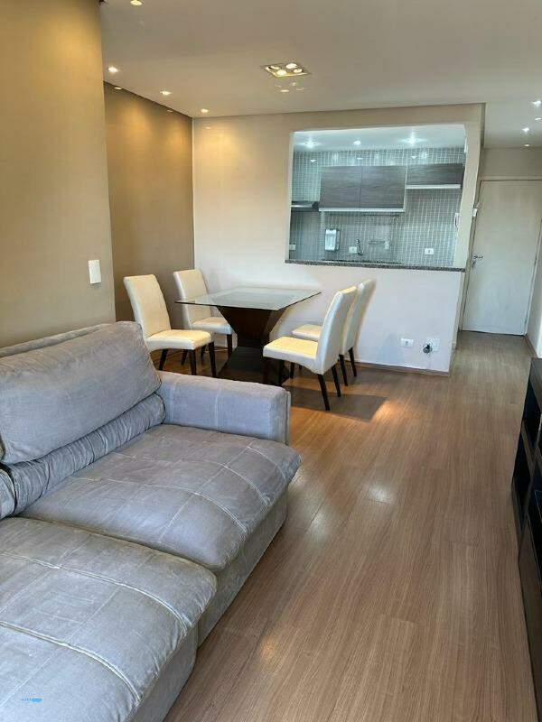 Apartamento à venda com 2 quartos, 62m² - Foto 2