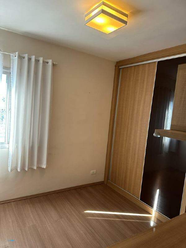 Apartamento à venda com 2 quartos, 62m² - Foto 4