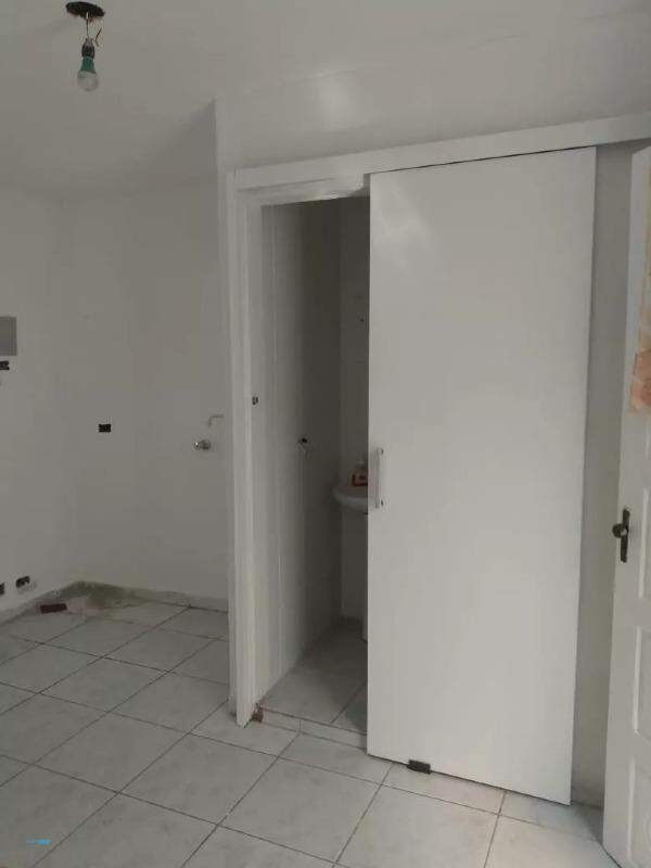 Sobrado à venda com 4 quartos, 150m² - Foto 3