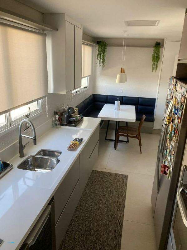 Apartamento à venda com 4 quartos, 202m² - Foto 6