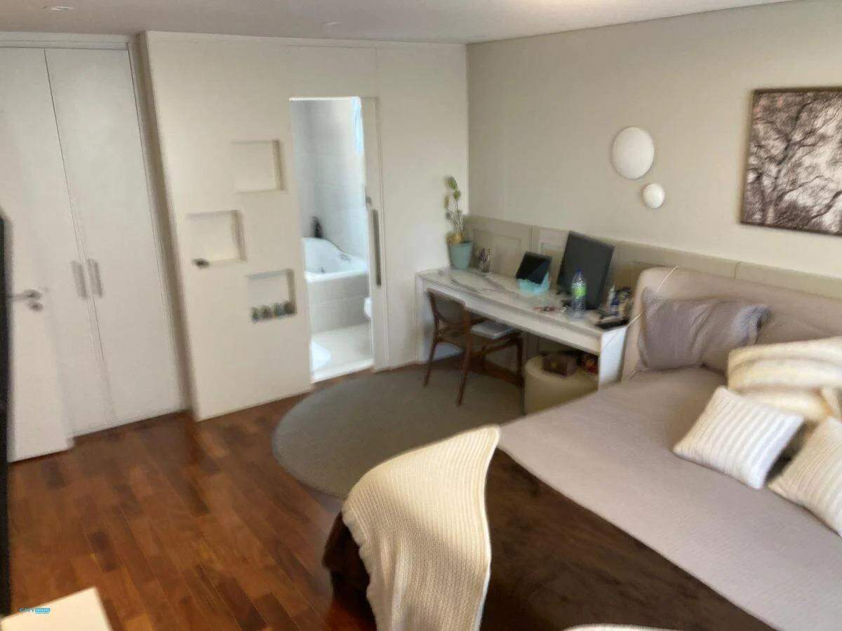 Apartamento à venda com 4 quartos, 202m² - Foto 18