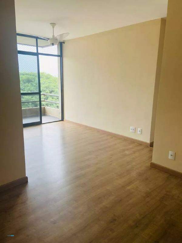 Apartamento à venda com 3 quartos, 90m² - Foto 6