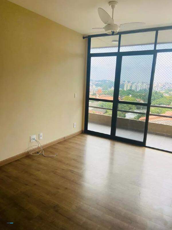 Apartamento à venda com 3 quartos, 90m² - Foto 7