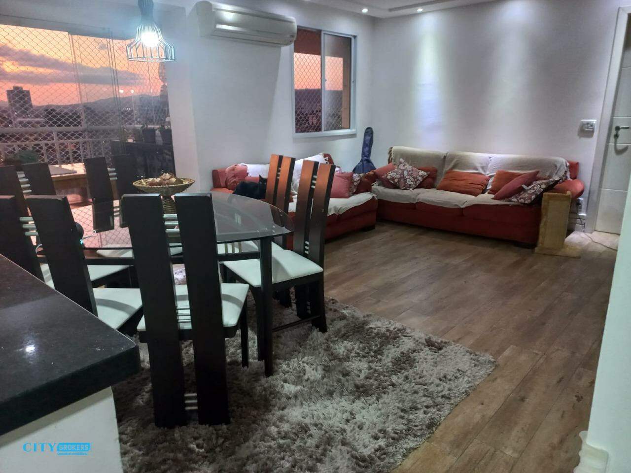 Apartamento à venda com 3 quartos, 114m² - Foto 3