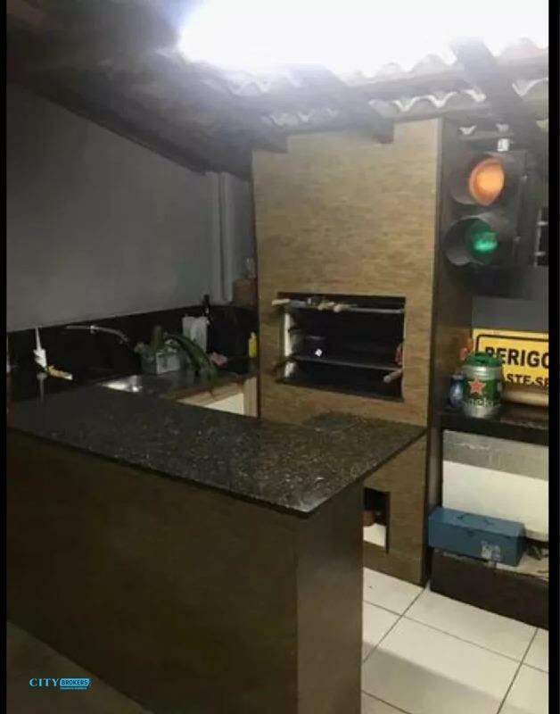 Sobrado à venda com 3 quartos, 200m² - Foto 7