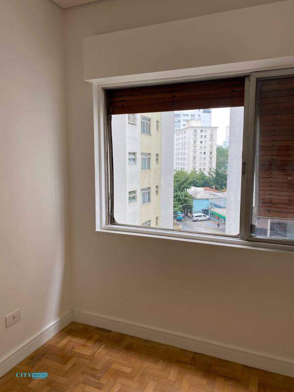 Apartamento à venda com 3 quartos, 123m² - Foto 11