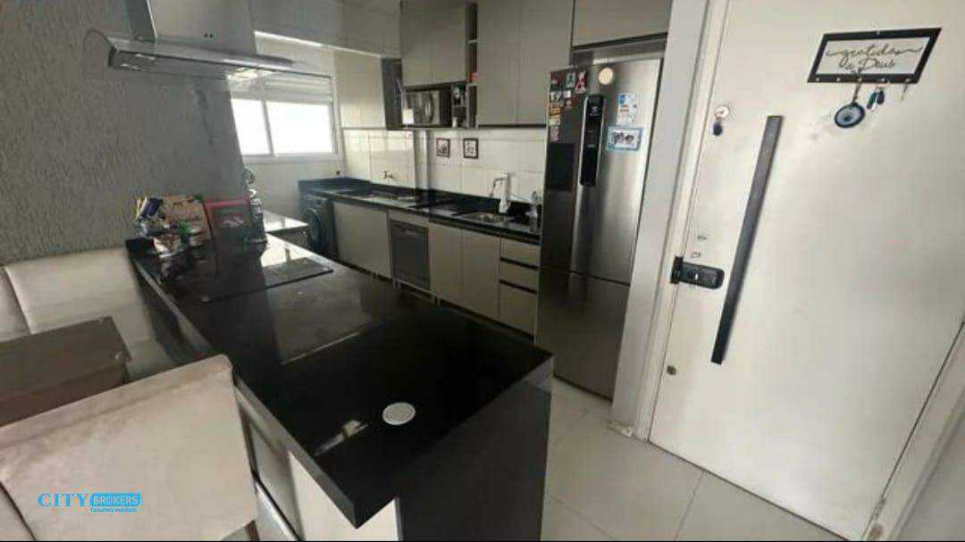 Apartamento à venda com 3 quartos, 77m² - Foto 3