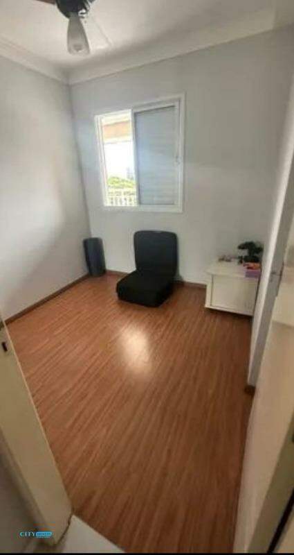 Apartamento à venda com 3 quartos, 77m² - Foto 15