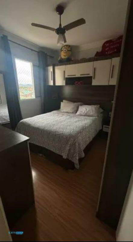 Apartamento à venda com 3 quartos, 77m² - Foto 16