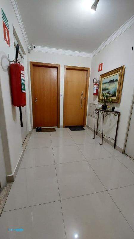 Apartamento à venda com 3 quartos, 68m² - Foto 17