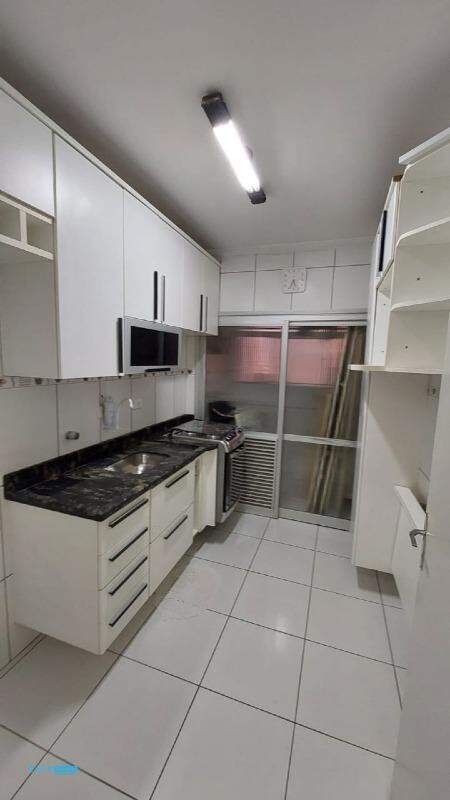 Apartamento à venda com 3 quartos, 68m² - Foto 7