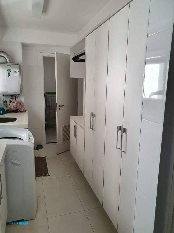 Apartamento à venda com 3 quartos, 183m² - Foto 10