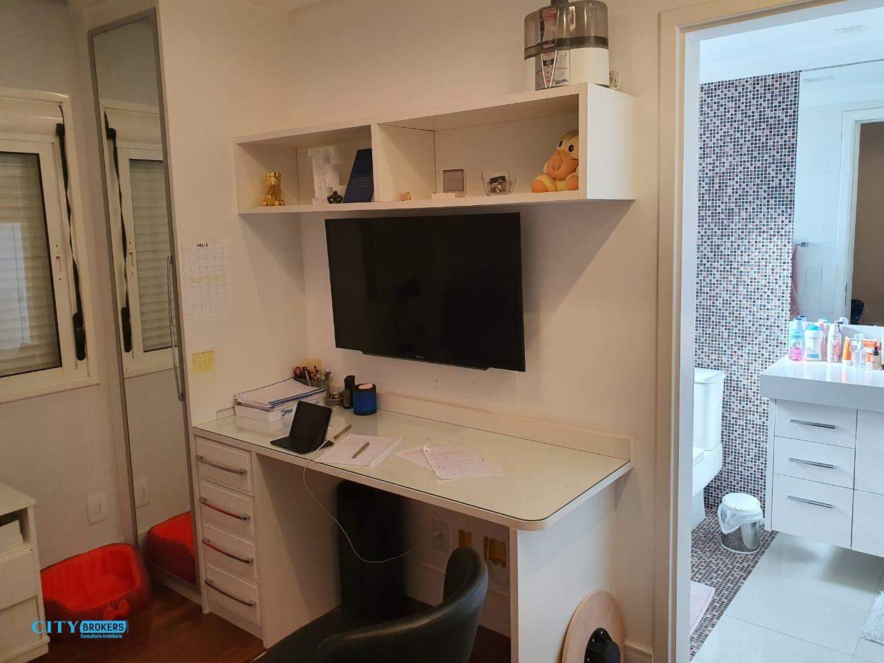 Apartamento à venda com 3 quartos, 183m² - Foto 13