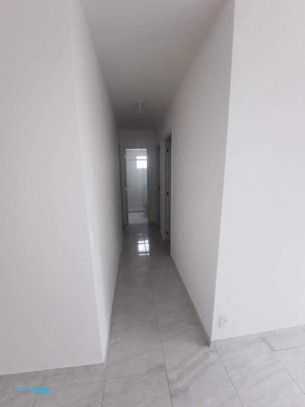 Apartamento à venda com 3 quartos, 66m² - Foto 3