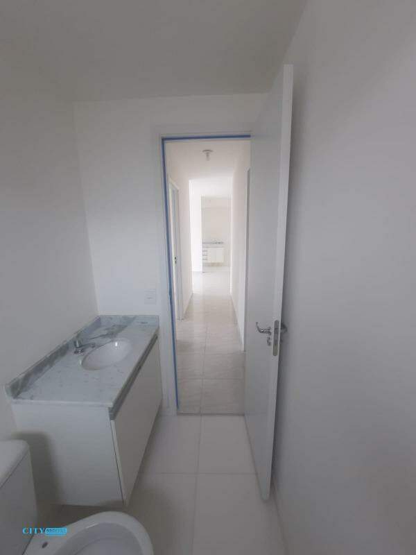 Apartamento à venda com 3 quartos, 66m² - Foto 13