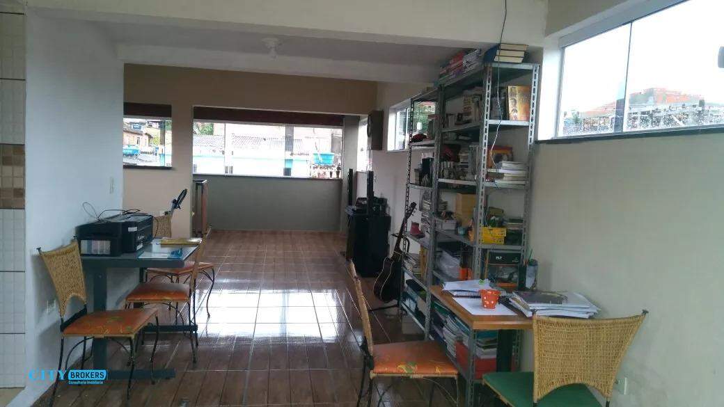 Sobrado à venda com 3 quartos, 200m² - Foto 12