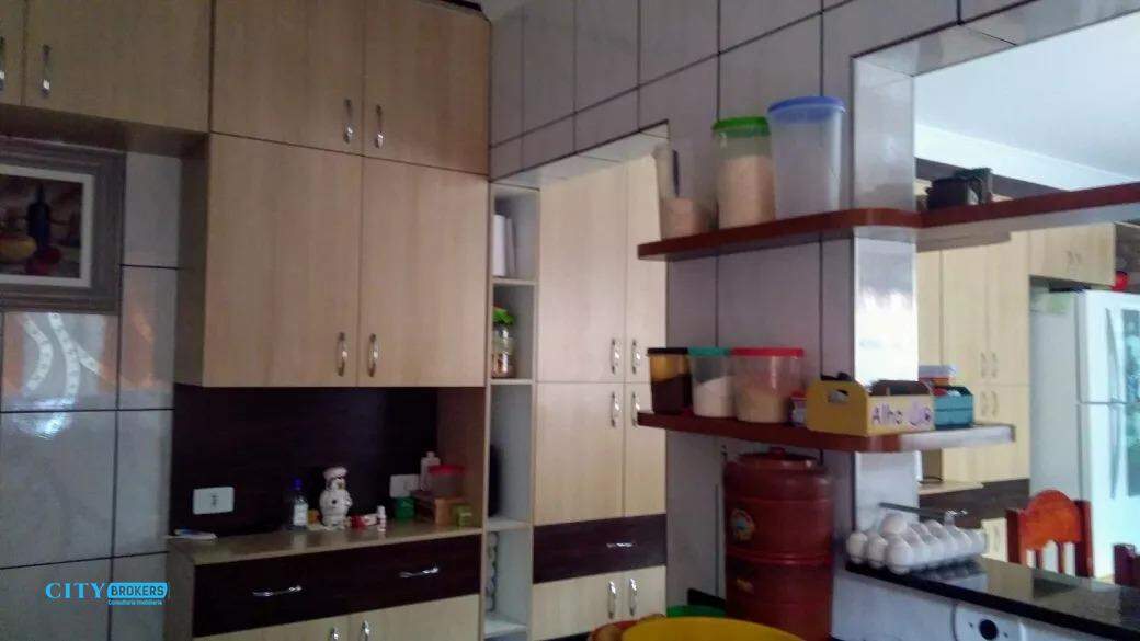 Sobrado à venda com 3 quartos, 200m² - Foto 14