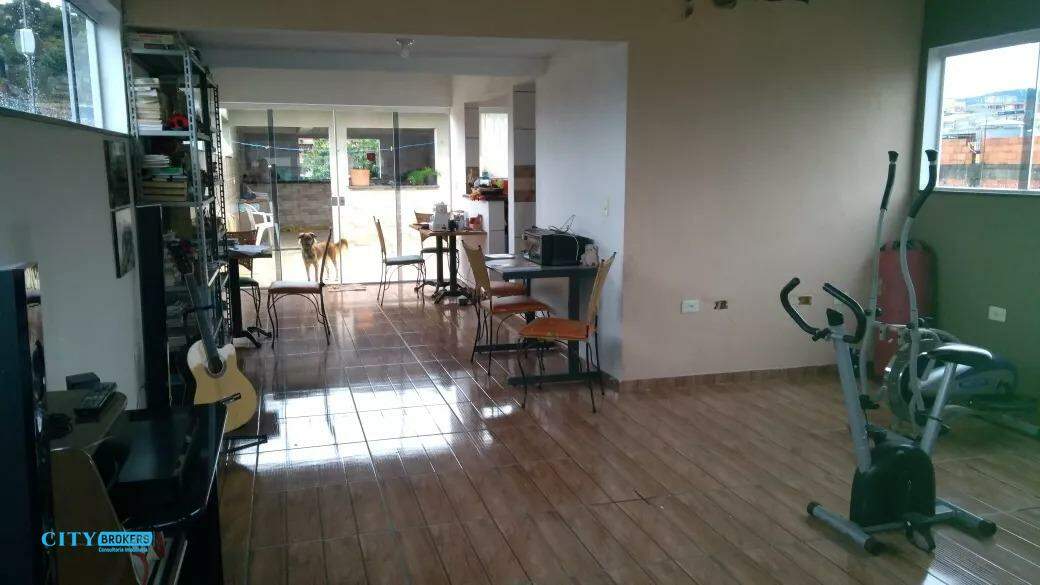 Sobrado à venda com 3 quartos, 200m² - Foto 11