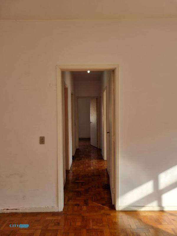 Apartamento à venda com 3 quartos, 105m² - Foto 4