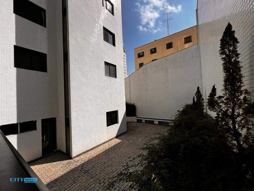 Apartamento à venda com 4 quartos, 134m² - Foto 29