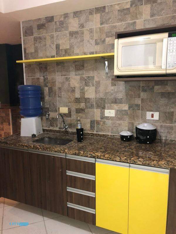 Casa à venda com 3 quartos, 200m² - Foto 17