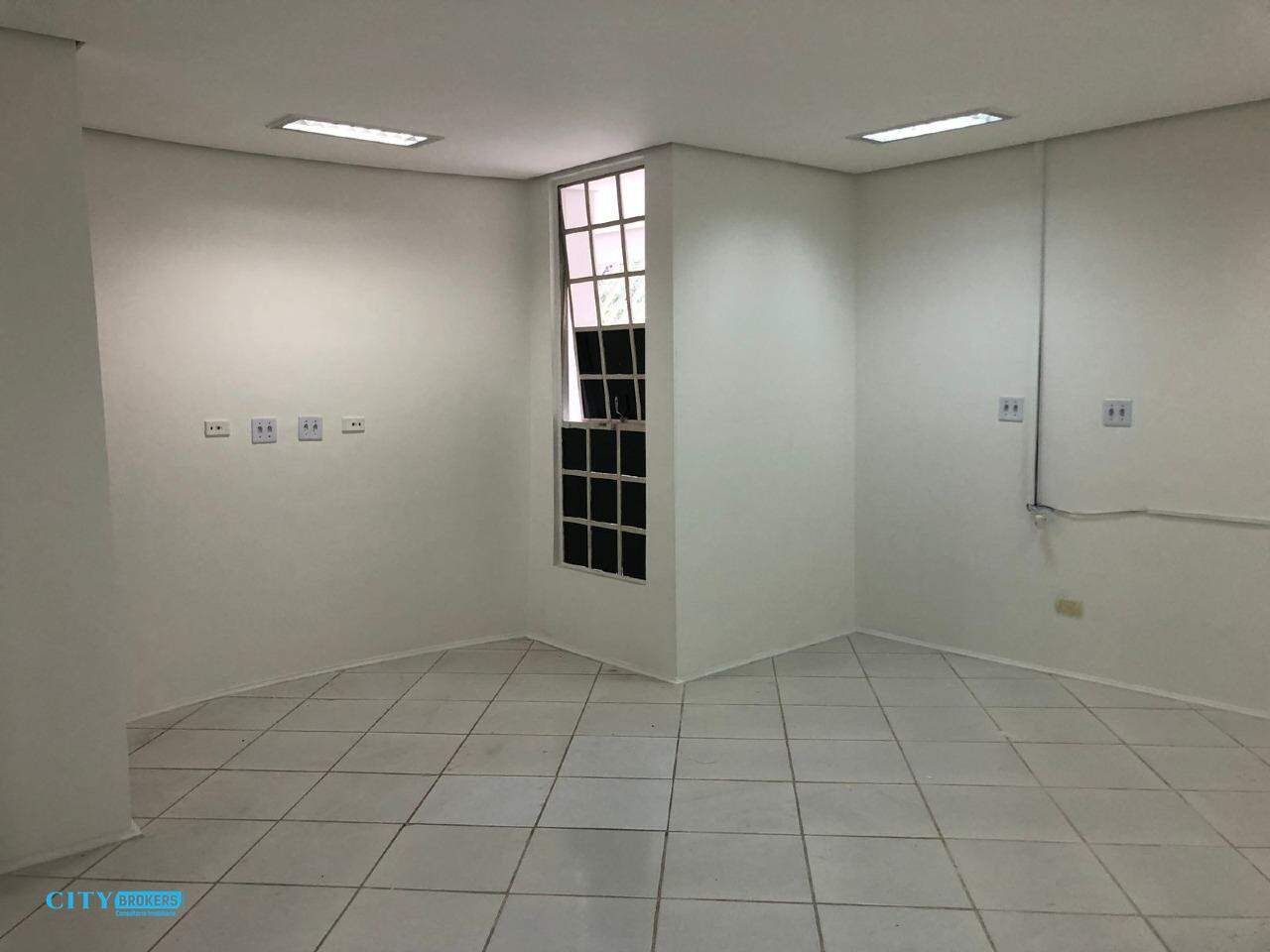 Casa à venda com 3 quartos, 200m² - Foto 24