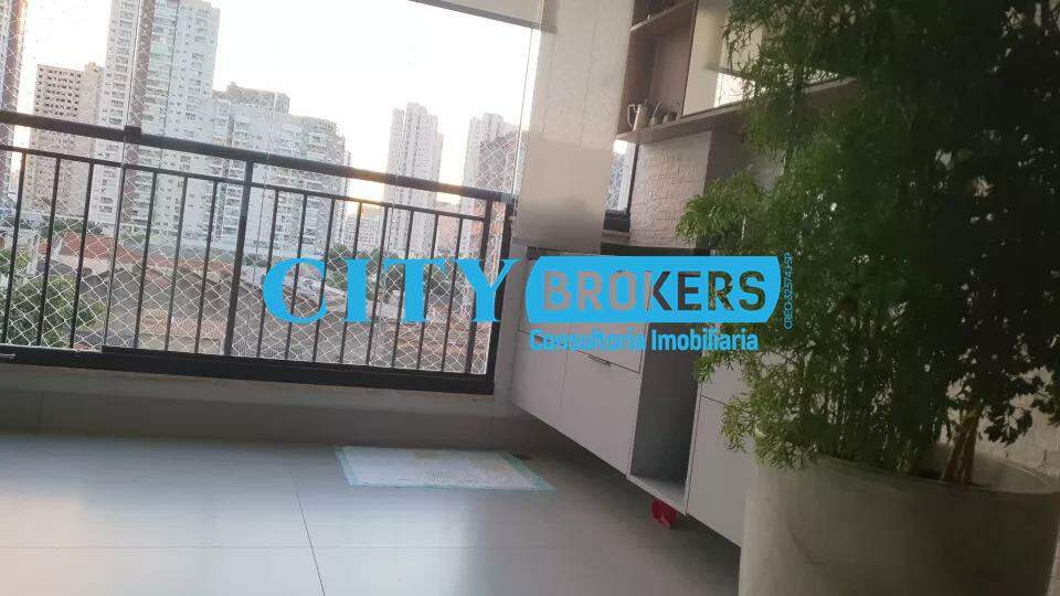 Apartamento à venda com 2 quartos, 68m² - Foto 2