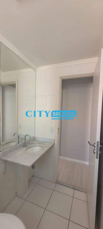 Apartamento à venda com 2 quartos, 60m² - Foto 15