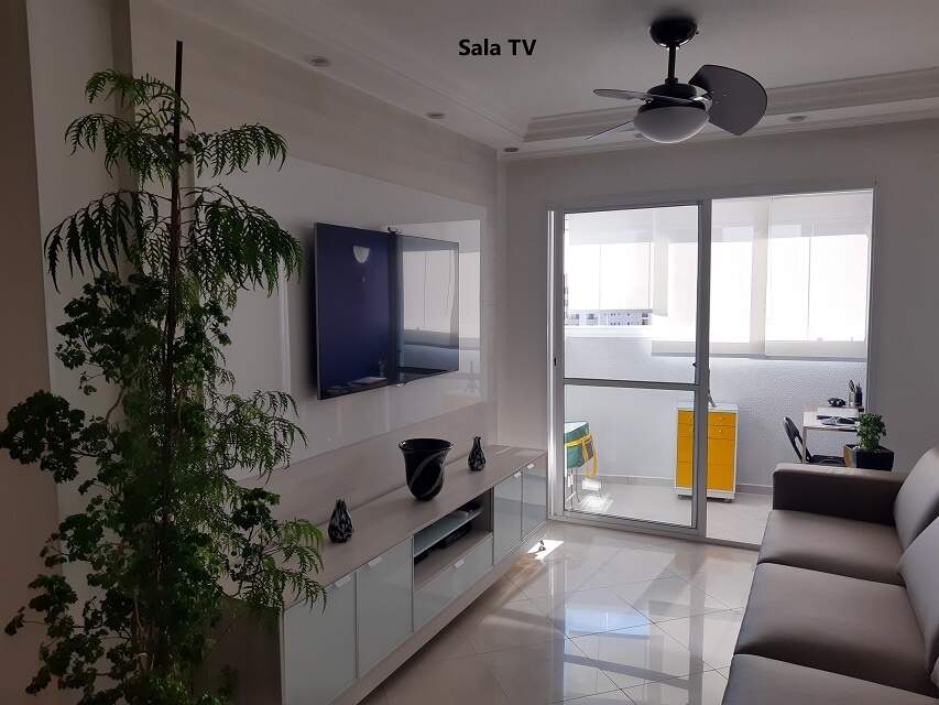 Apartamento à venda com 3 quartos, 94m² - Foto 2