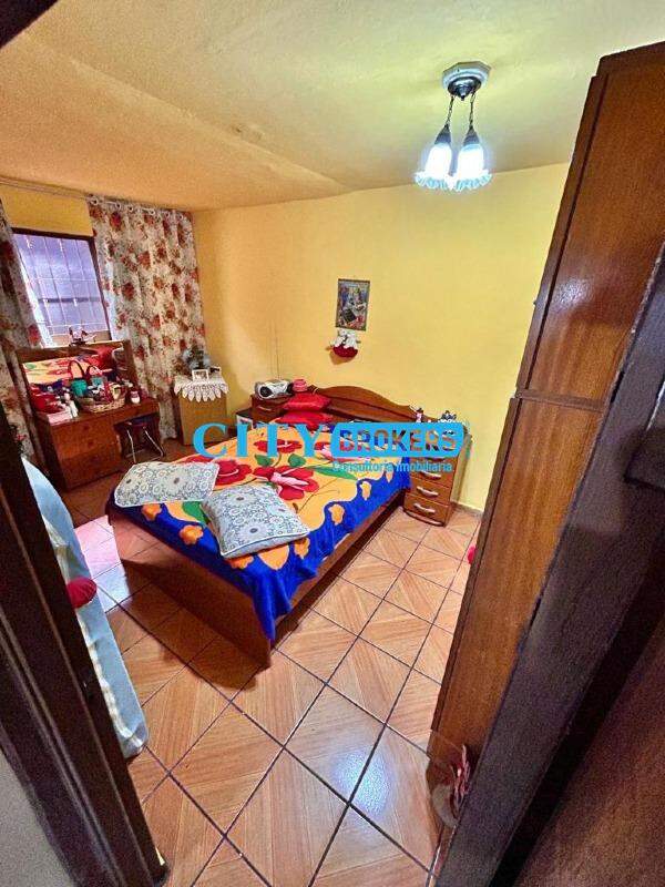 Casa à venda com 3 quartos, 130m² - Foto 14