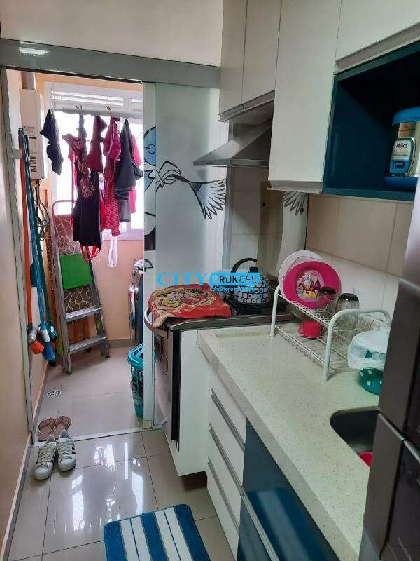 Apartamento à venda com 2 quartos, 59m² - Foto 6